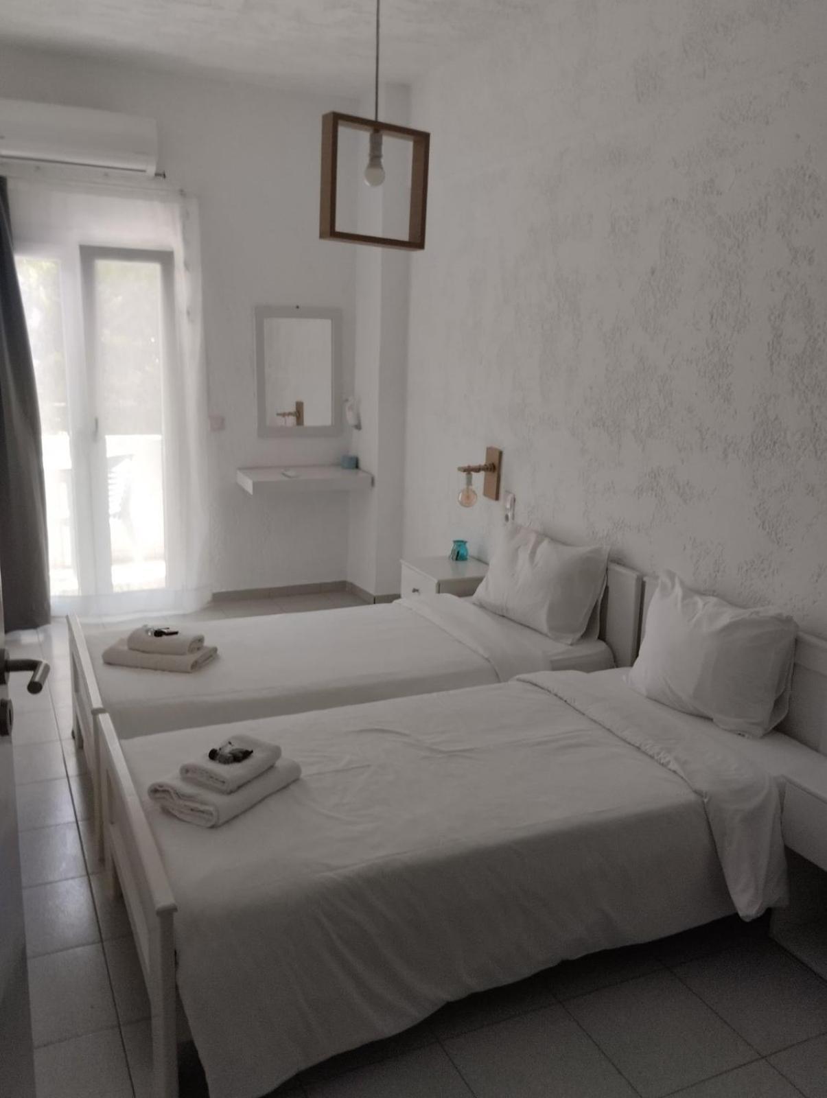 Ble Island Aparthotel Hersonissos  Bagian luar foto